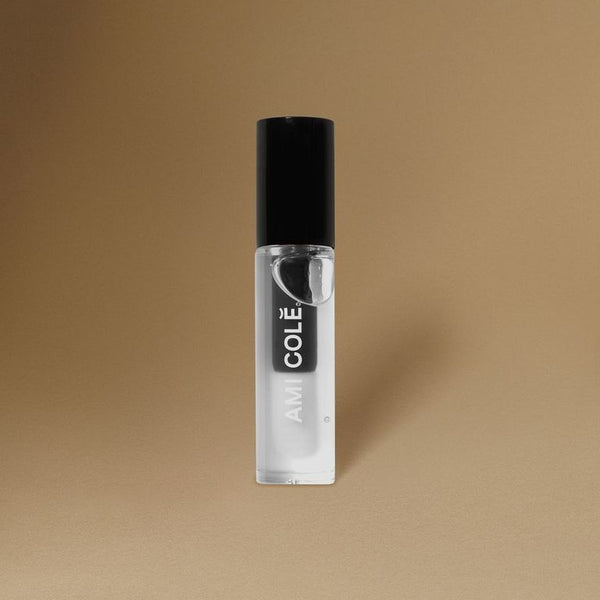 Lip Treatment Oil in Reflection