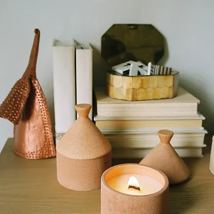 ÌHÉ Candle in Sharan Clay - Ajé Butta